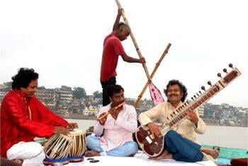 tour and travel varanasi