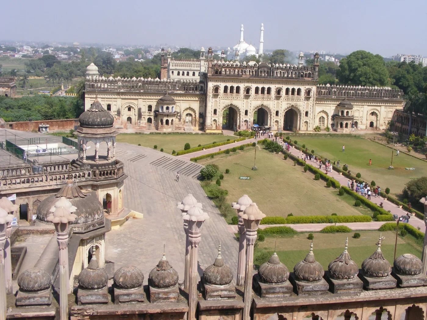 Visitors and courtyards at Bara Imambara in Lucknow