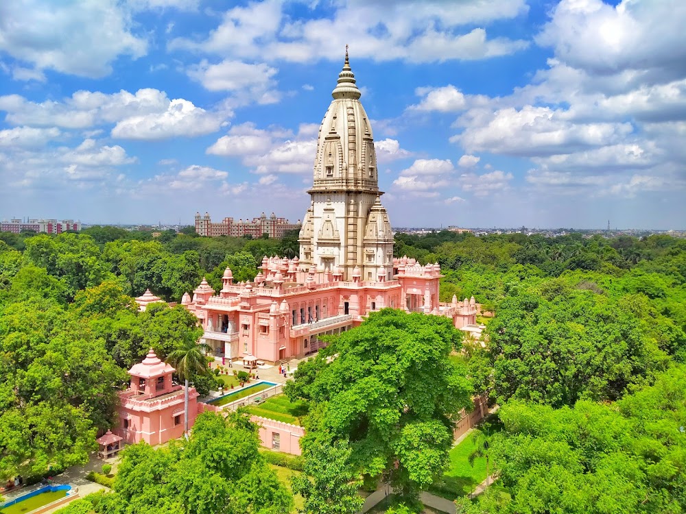 New Vishwanath Temple and the green BHU campus in Varanasi